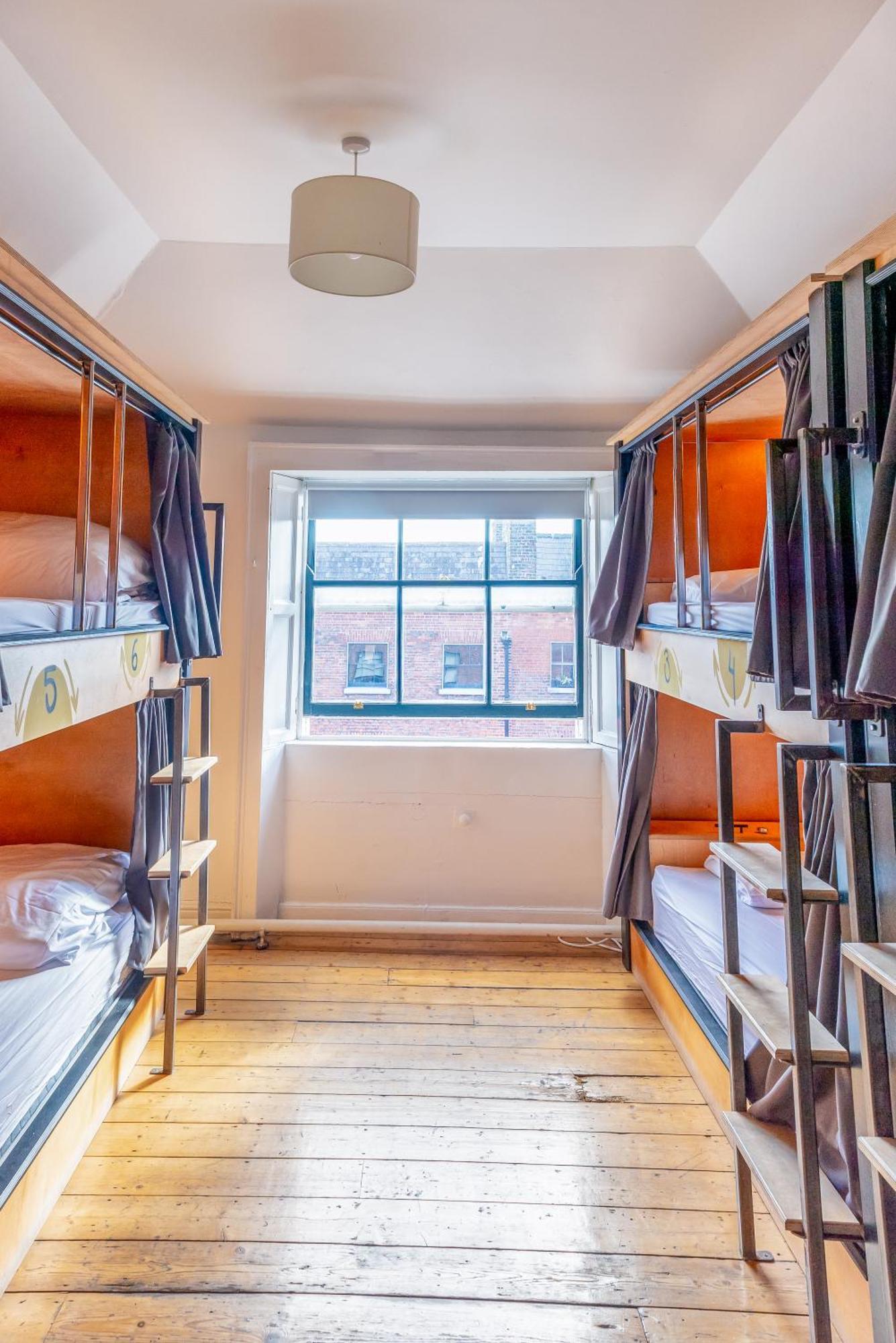 Leevin Hostel George 더블린 외부 사진